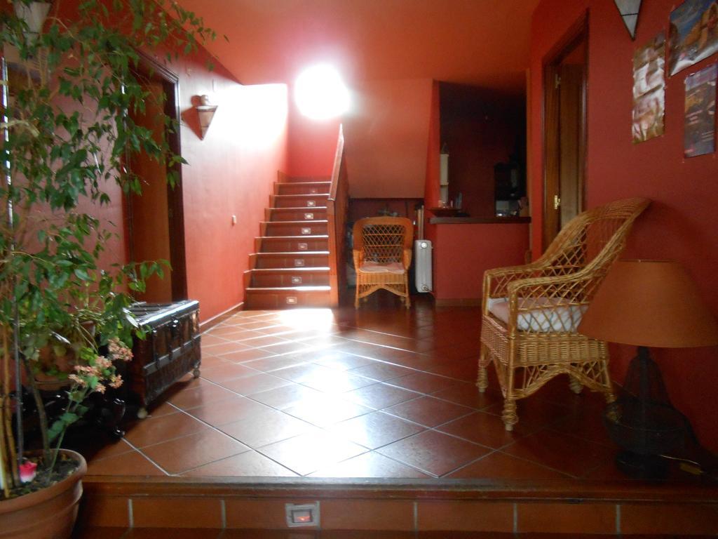 Hostal Burgos Torrecaballeros Bagian luar foto